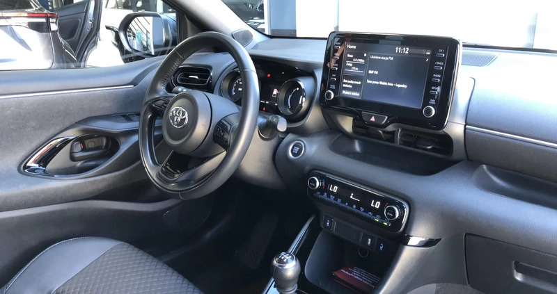 Toyota Yaris cena 82900 przebieg: 29149, rok produkcji 2021 z Świdnik małe 172